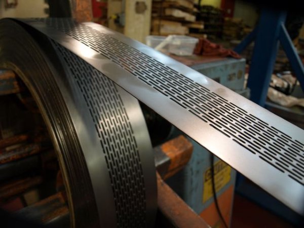 roll forming metal